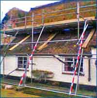 scaffolding oxfordshire thatch